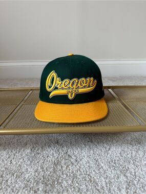 Vintage 90s Men’s Oregon Ducks Green and Yellow Baseball Cap *Rare*
